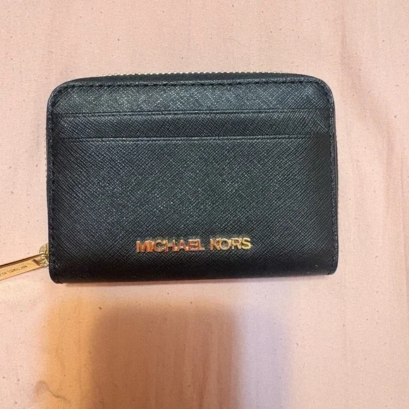 Michael Kors Black Leather Shoulder Bag with Wallet - Picture 2 of 4